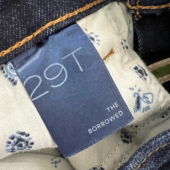 ANTHROPOLOGIE Pilcro The Borrowed Boyfriend Relaxed Tapered Leg Jean Size 29T - Picture 6 of 9